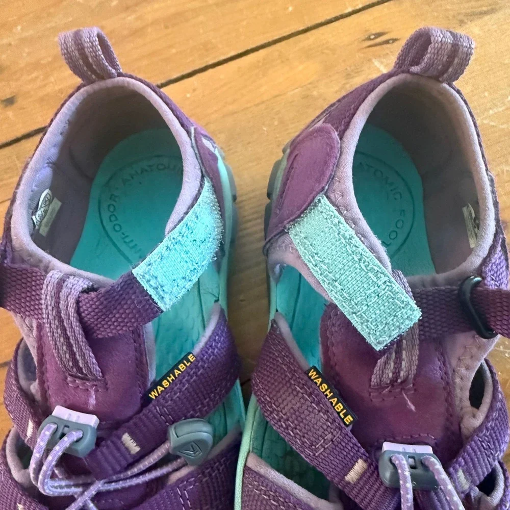 KEEN Kid's Seacamp II CNX Closed Toe Sandals Size 2 Watershoe Hiking Purple Gray